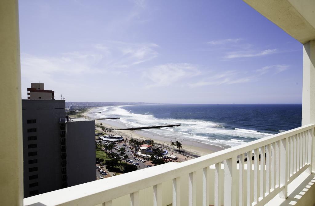 First Group The Palace All-Suite Durban Buitenkant foto