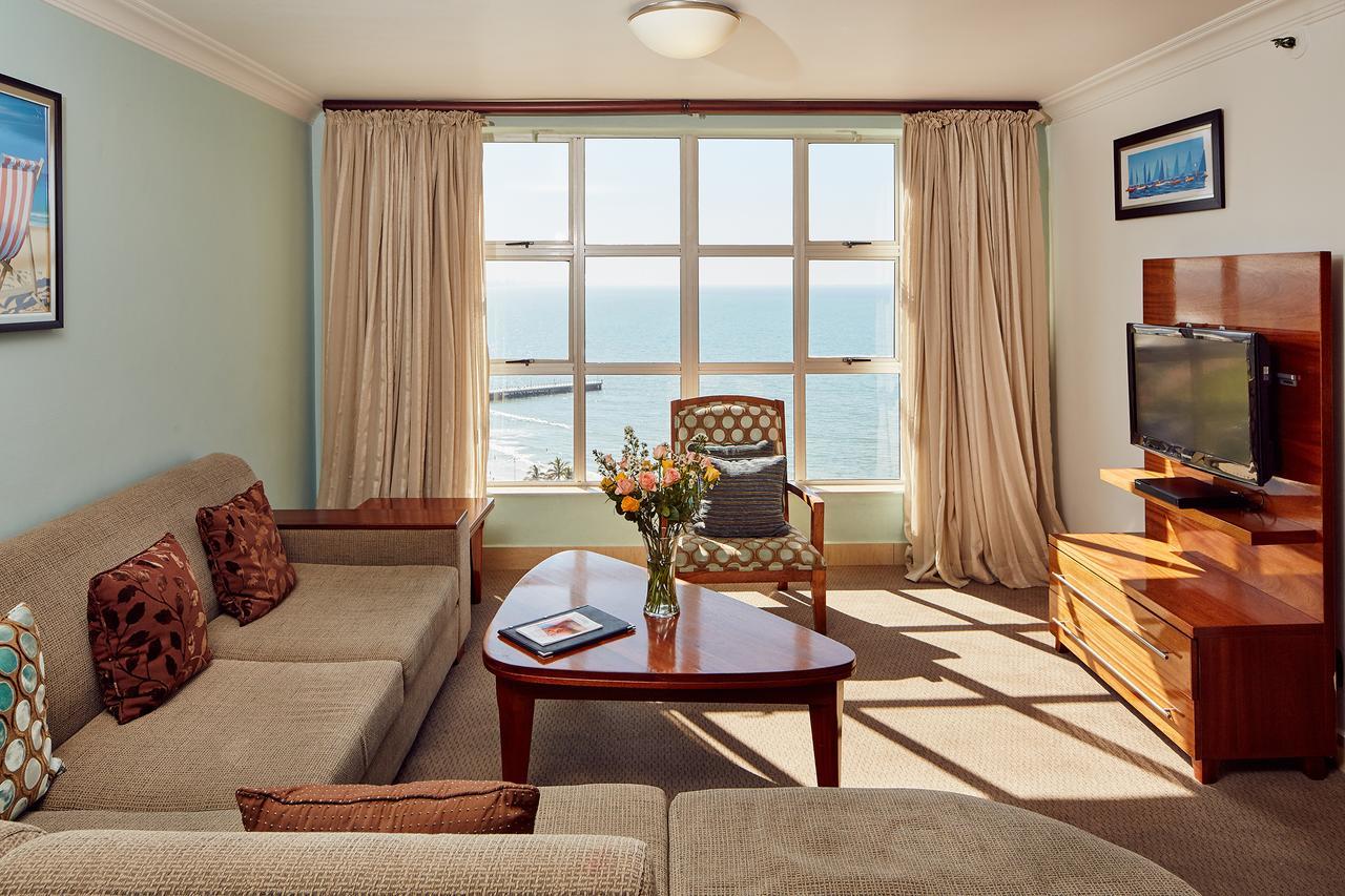 First Group The Palace All-Suite Durban Buitenkant foto