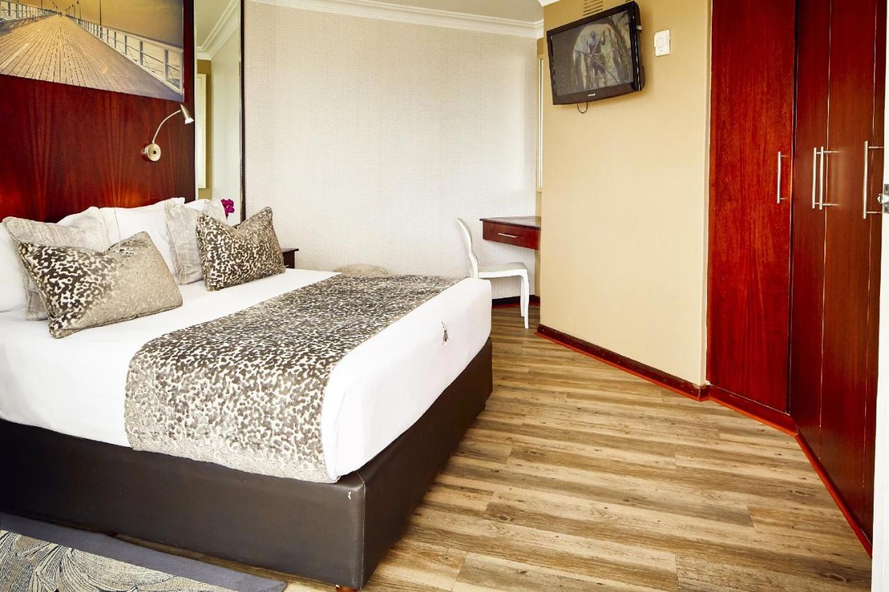 First Group The Palace All-Suite Durban Buitenkant foto